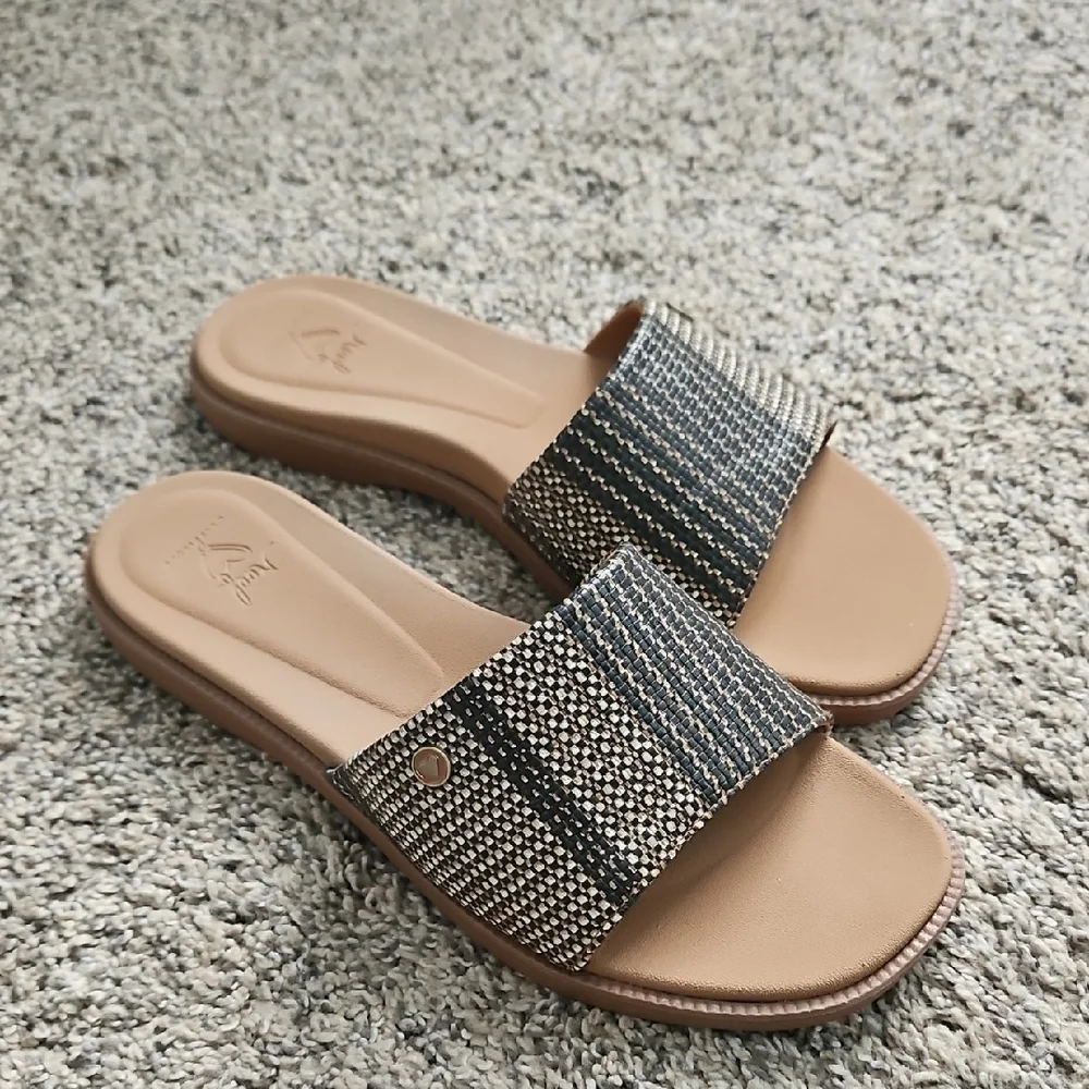 Reef Sunny Arrianah Woven Sandals - Picture 2 of 5